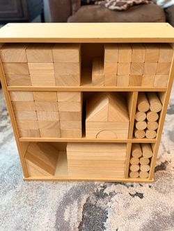 100 piece Hardwood Block Set + Storage
