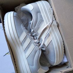 Size 8 Adidas