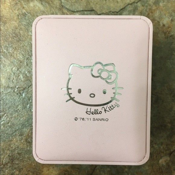 Hello kitty... Wrist watch ⌚❤