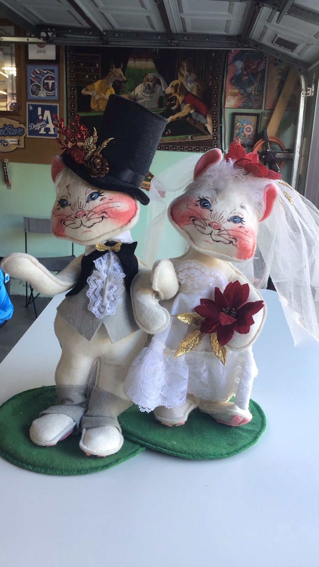 Vintage Ana Lee Cats Groom