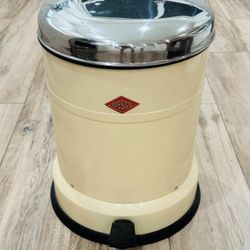 Wesco Vintage Step Trash Can
