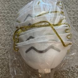 8 Masks N95
