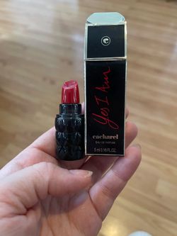 Yes I Am by Cacharel mini splash bottle