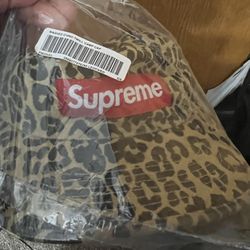 Supreme hates