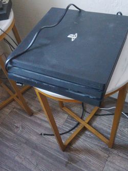 PS4 pro 1tb