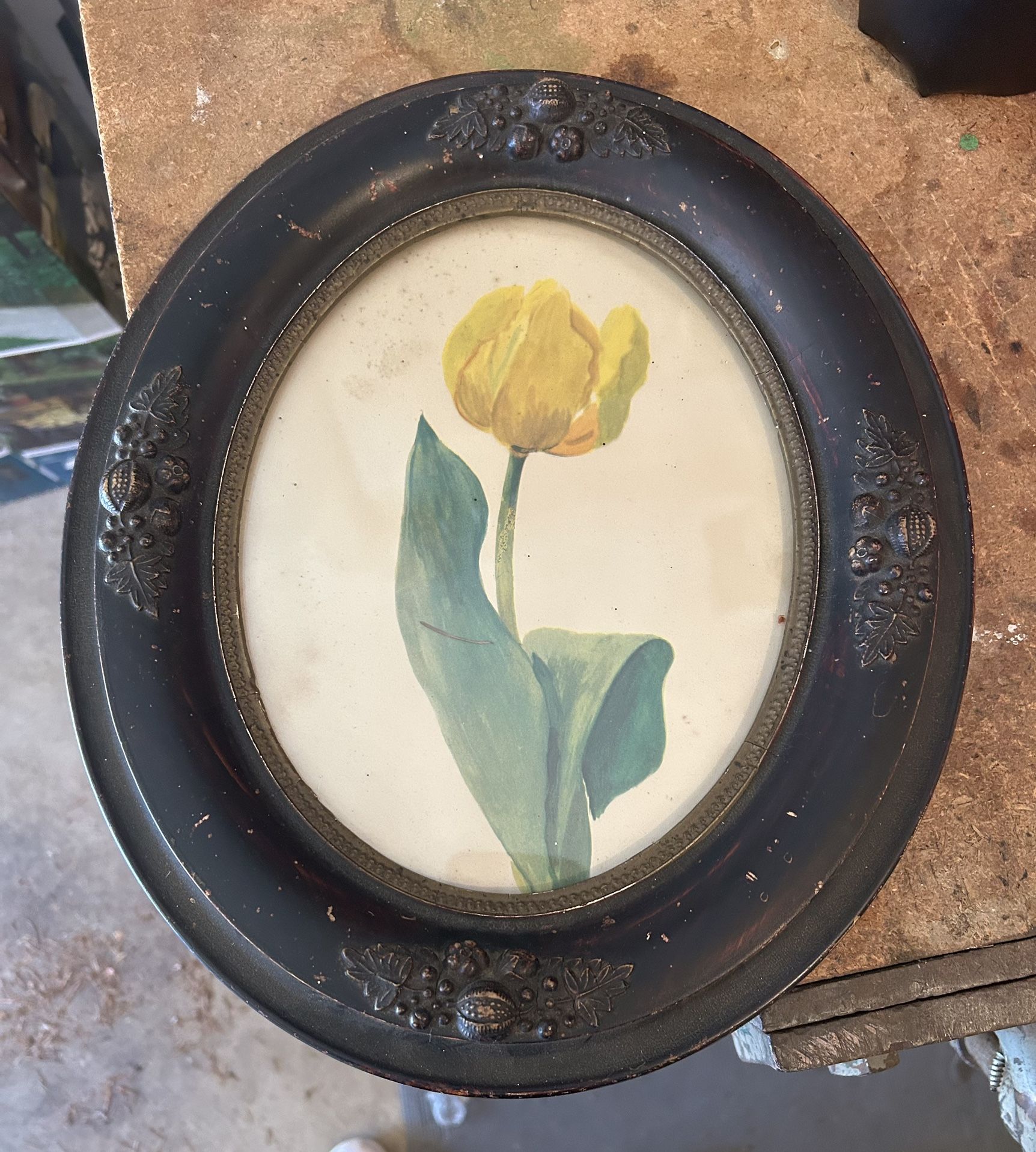 Antique Oval Frame