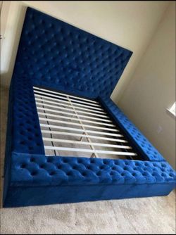 Bed Frame Queen y King size 👉 OFERTA LIMITADA.  $50 Down payment