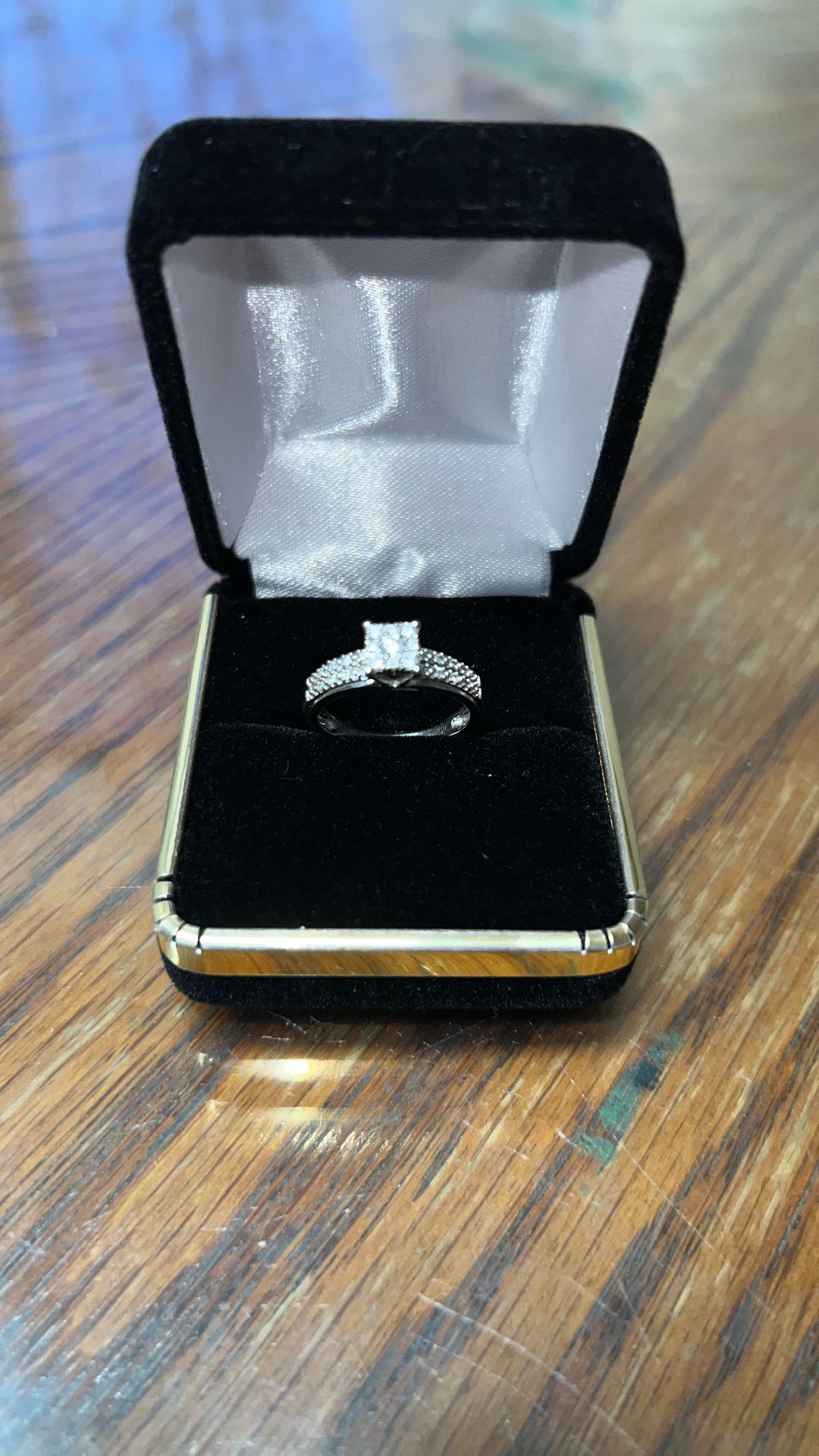 10k White Gold Engagement Ring