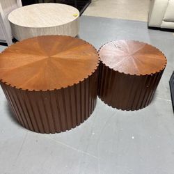 Round Nesting Coffee Table Modern Walnut Fluted Coffee Table Set of 2 Stripe Round Coffee Table Circle Drum Coffee Tables for Living Room (Walnut Larg