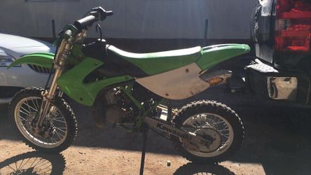 Kawasaki kx85 2 stroke