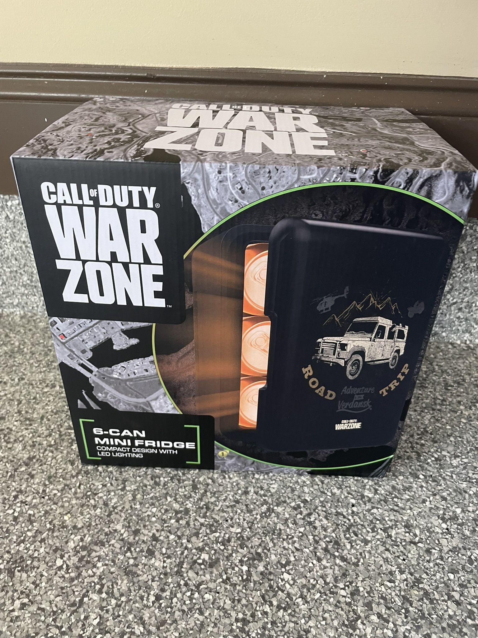 NEW in Box Call of Duty War Zone 6-Can Mini Fridge