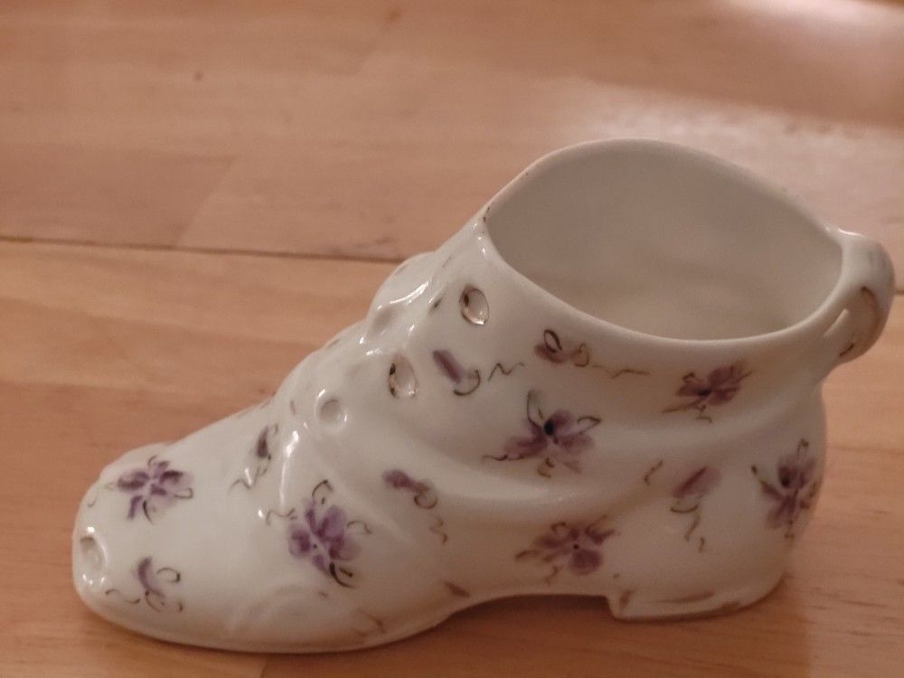 Bone China Violet and Gold Accents Boot