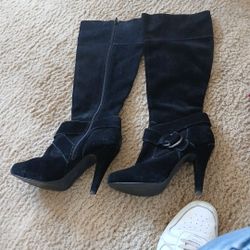 Black  Boots  Size8