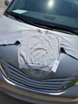 Grey alo crewneck xs authentic