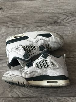 Jordan 4s Retro Green Glow