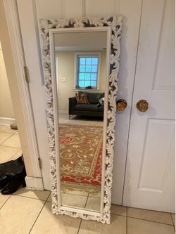 White Mirror