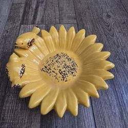 Bowl Or Bird Feeder About 8 Inches Diameter 