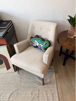 2 accent chairs