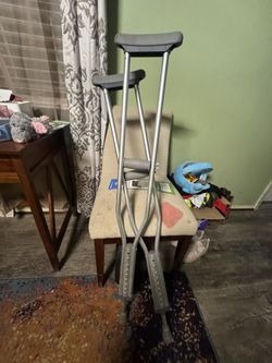 Crutches 
