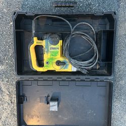Dewalt Chipping Hammer 
