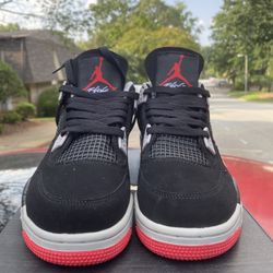 Air Jordan 4 Bred 