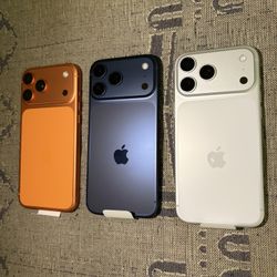 Apple iPhone 17 Pro Max Unlocked Or 17 Pro Unlocked Brand New Bonus New Case And Screen Protector And I Can Deliver Now