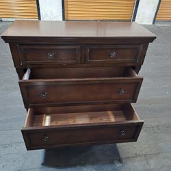 2 Drawer Entertainment Dresser With Mirror (Ashleys)