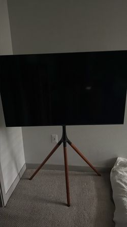 Tripod Easel T V Stand Base holds up to 77 lbs
