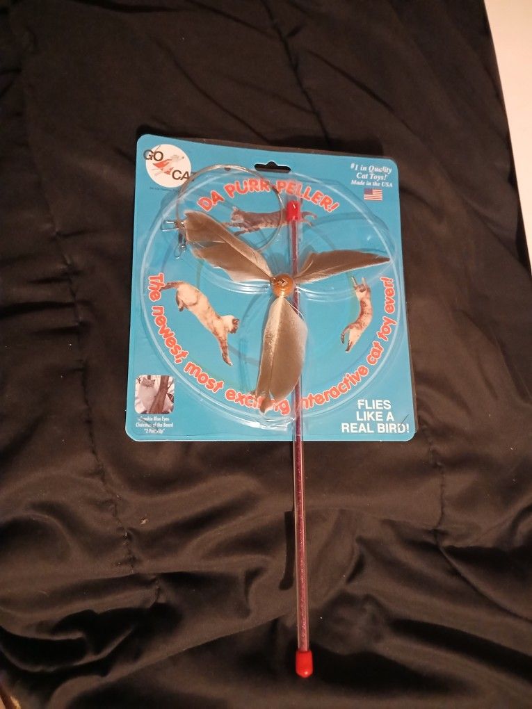 Da purr-peller! cat toy