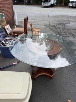 Round Glass Top Pedestal Dining Table