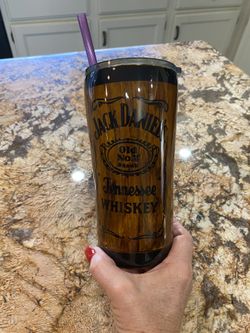 Tumbler, 20 0z Insulated  And Glittered  