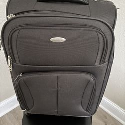 Samsonite  Carry On Suitcase 20”