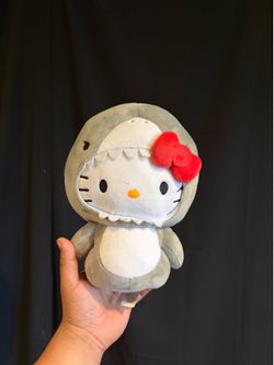 Hello kitty jaws plushie