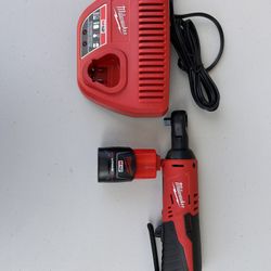 Milwaukee M12 3/8" Ratchet With 2.0cp M12 Battery And Charger