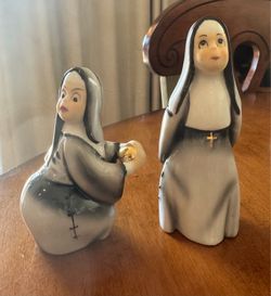 vintage 1950s Lefton nun figurines