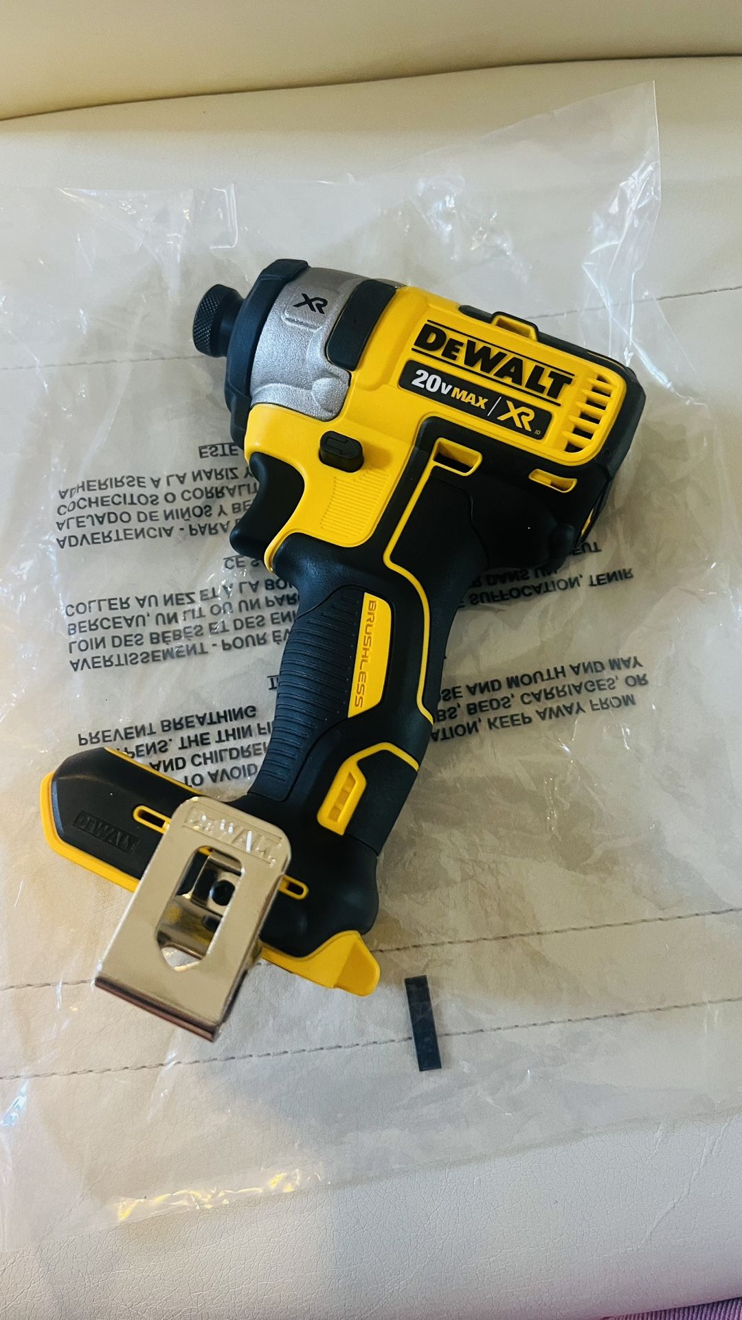 DEWALT DCF887 XR 20-Volt Max 1/4-in Variable Speed Brushless Cordless Impact Driver(Tool Only)
