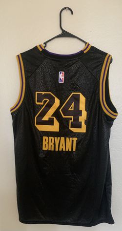 Kobe Bryant Jersey 3XL $100 for Sale in Charlotte, NC - OfferUp