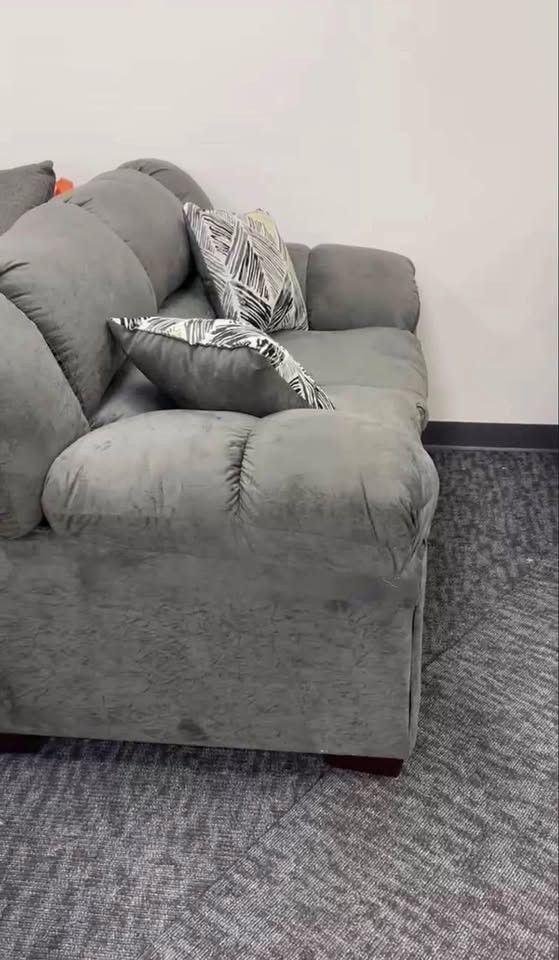 🤩 SOFA & LOVESEAT SET $625 !!