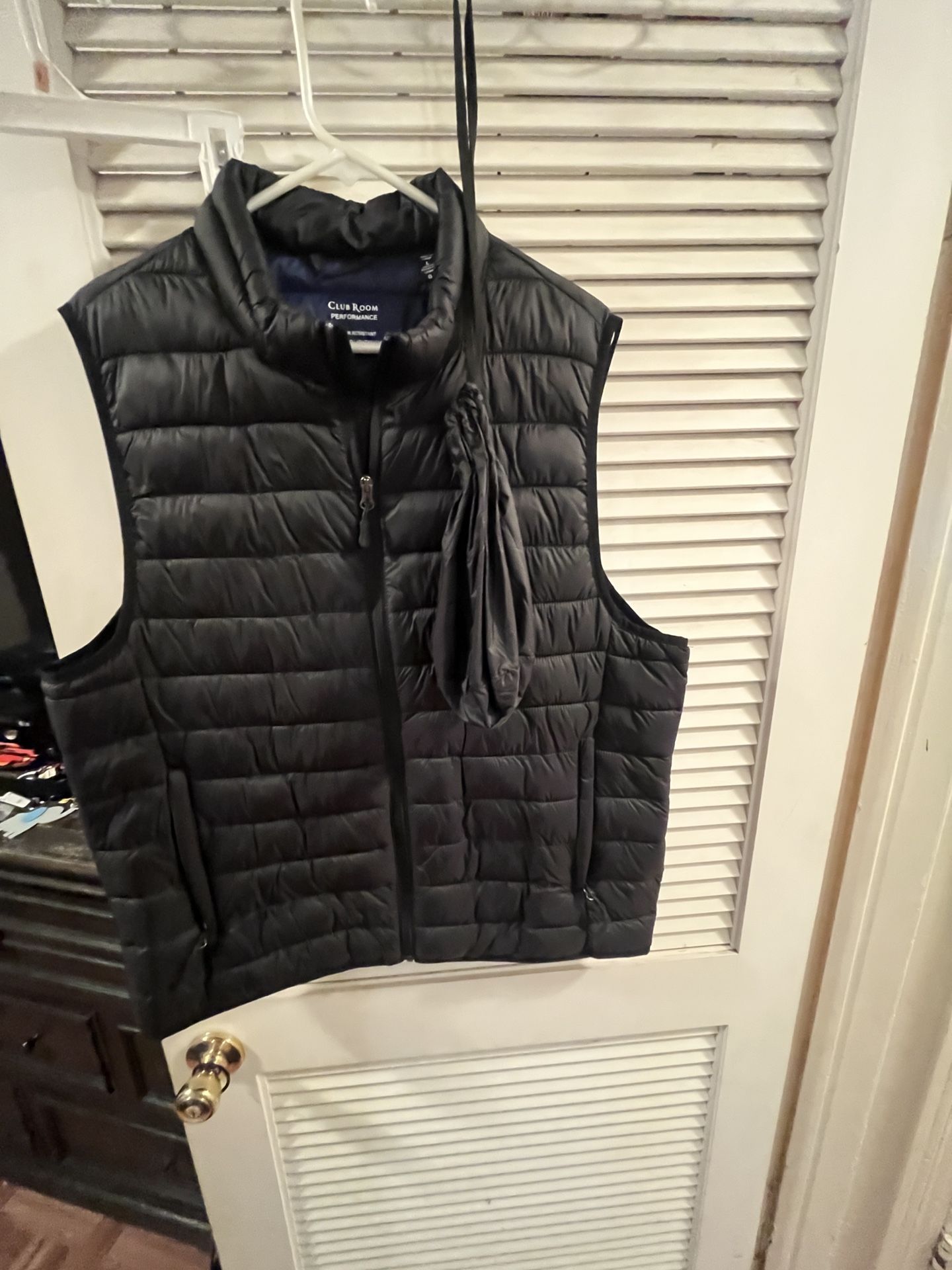 Club Room, Puffer Vest, Black Color, Size Large
