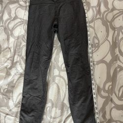 Lululemon - Woman’s - Grey Bottoms - Size 6