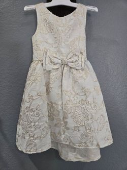 Girl dress