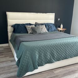 King Bed Frame Like New