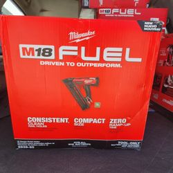 Milwauke 
M18 FUEL  Brushless  Gen II 15 Gauge Angled Finish Nailer (Tool-Only)