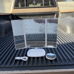 NEW Tri-Fold Table Makeup Vanity Mirror w/LED Lights, Touch Screen & 3X/ 2X Magnification