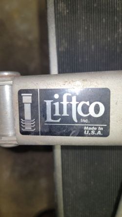 Trailer jacks