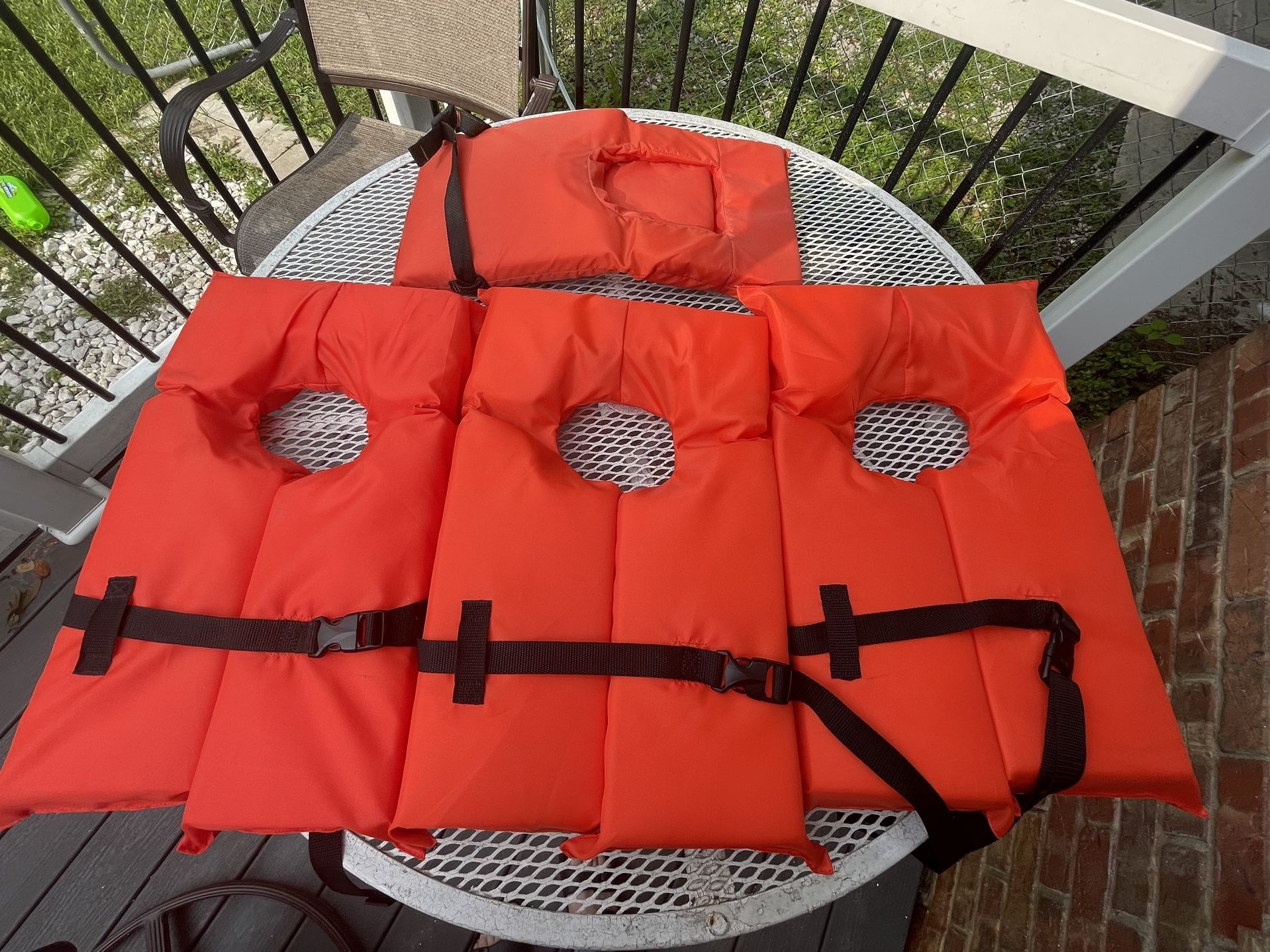 Set Of 4 Life Jackets (3 Adult,1 Youth)