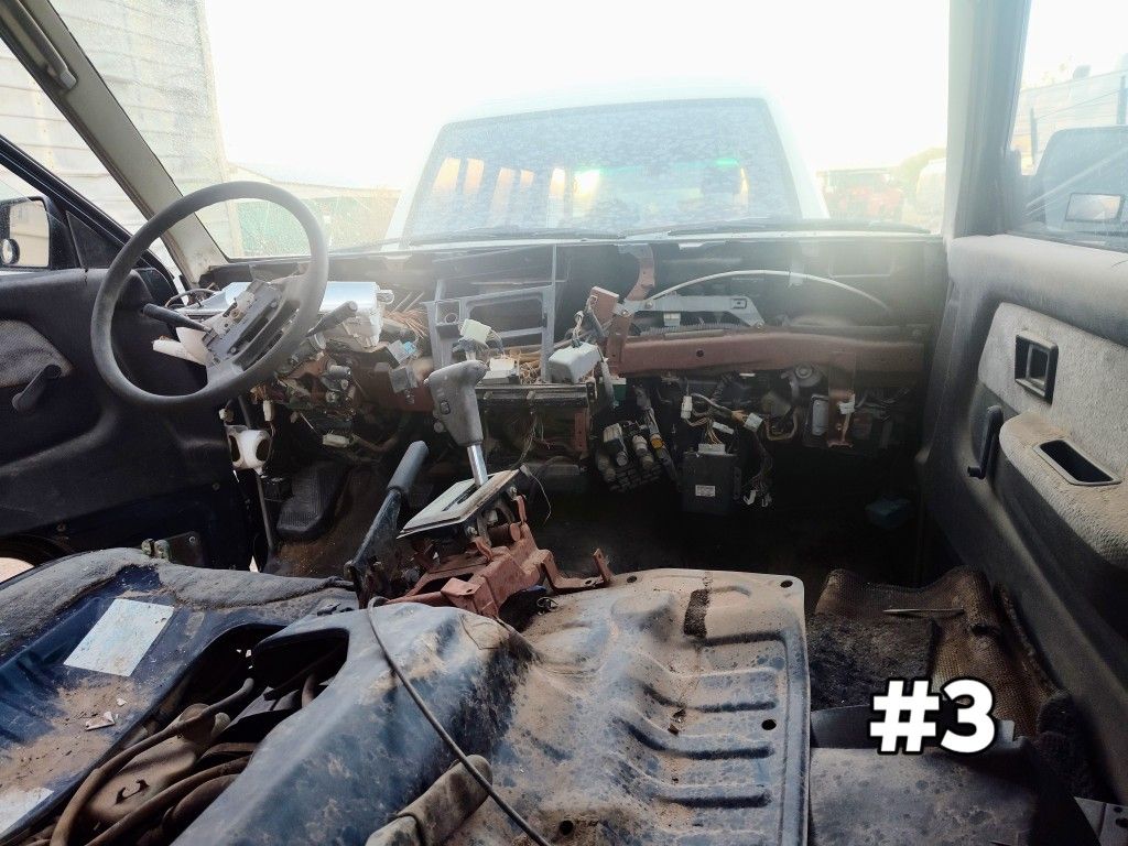 3 TOYOTA MINIVANS!!! for Sale in Phoenix, AZ OfferUp