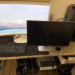 Selling My Pc and 2 monitors