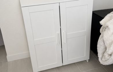 White Cabinet With Shelves