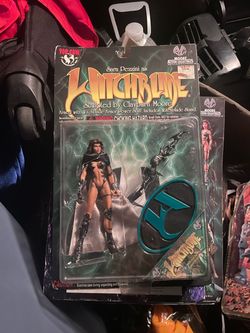 Witchblade Sara Pezzini Action Figure Moore Collectibles